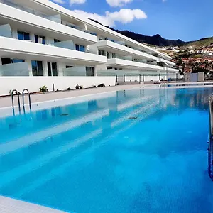 https://las-terrazas-costa-adeje-1d.in-canary-islands.com