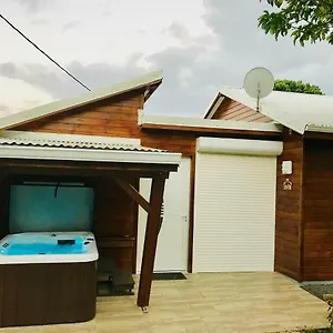 Spacieux Avec Jacuzzi - ****5 étoiles**** Hébergement de vacances Baie-Mahault